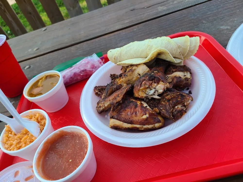 Pollo Entero with Side & Tortillas